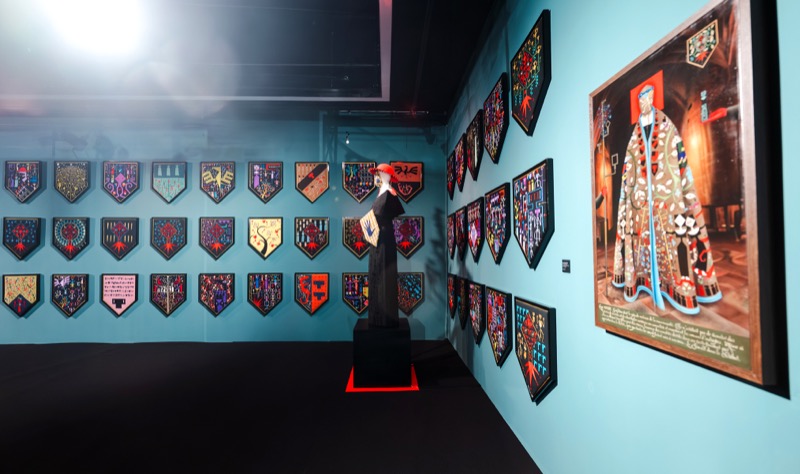 Procession Flight 138 silk wings