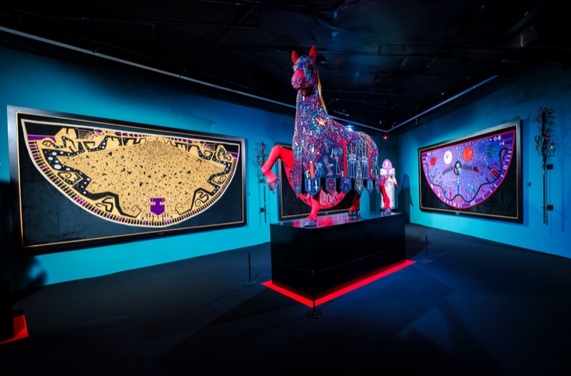 Luminous Petals 088 macro embroidery